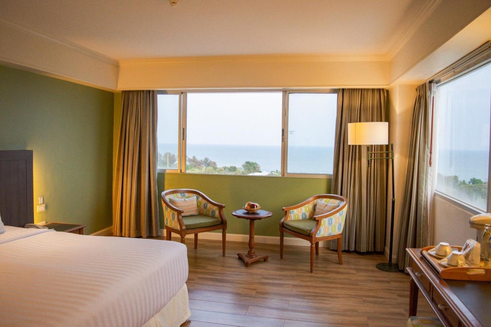 Hua Hin Grand Hotel&Plaza - SHA Extra Plus Exterior foto