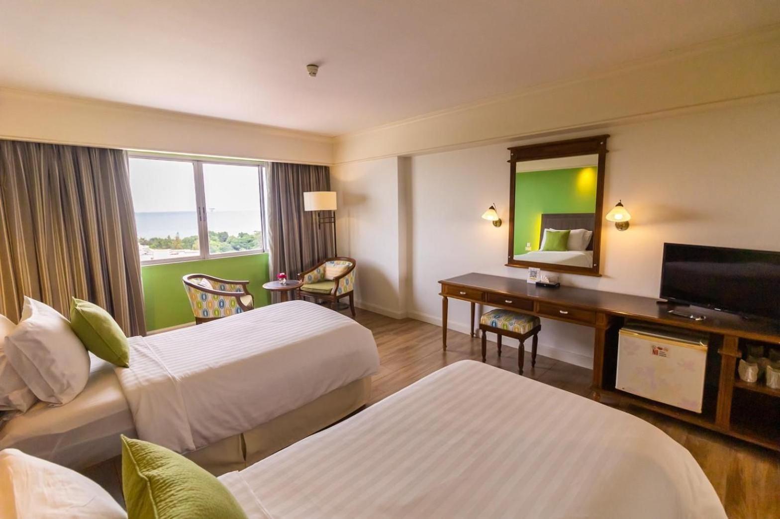 Hua Hin Grand Hotel&Plaza - SHA Extra Plus Exterior foto