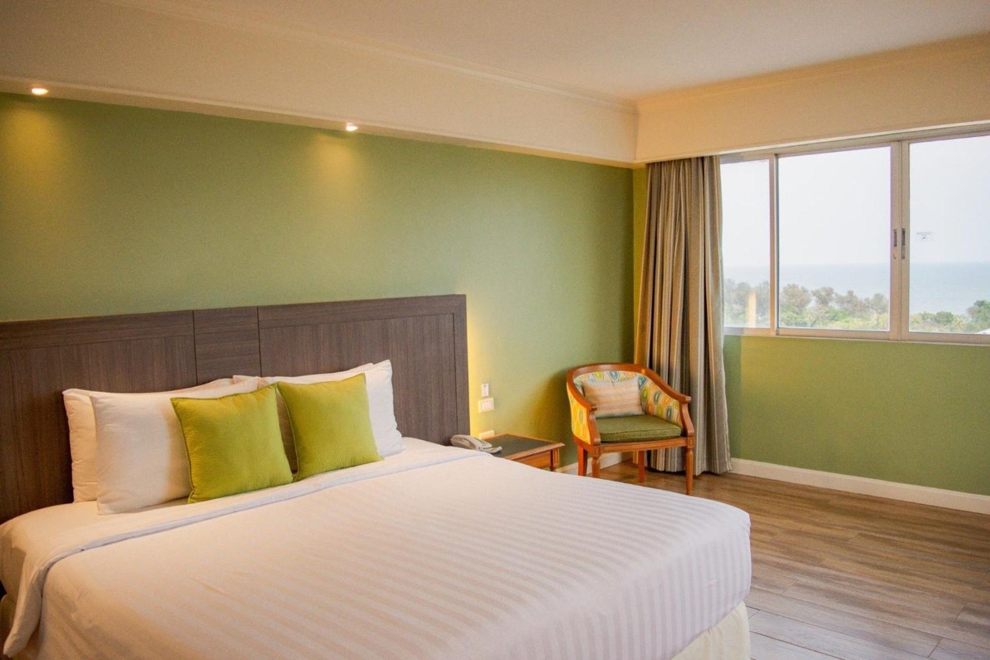 Hua Hin Grand Hotel&Plaza - SHA Extra Plus Exterior foto
